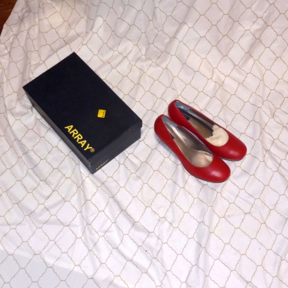Array red 👠 heels